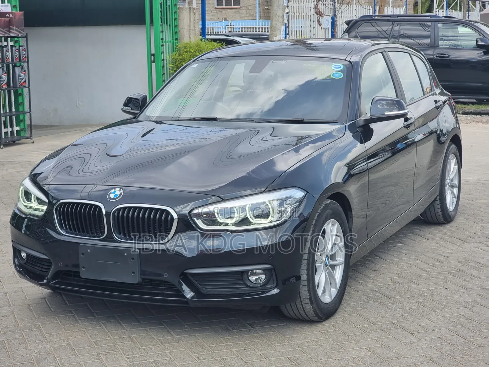 BMW 118i 2018 Black