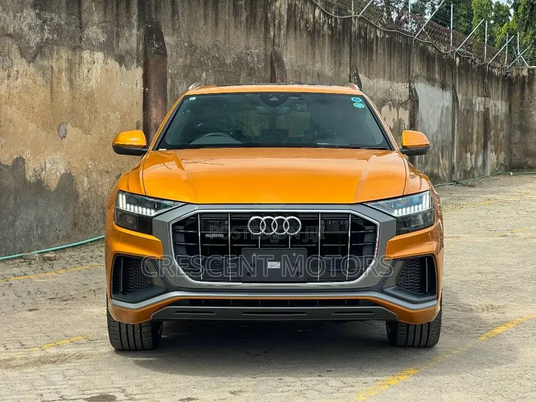 Audi Q8 55 Premium AWD quattro 2020 Orange