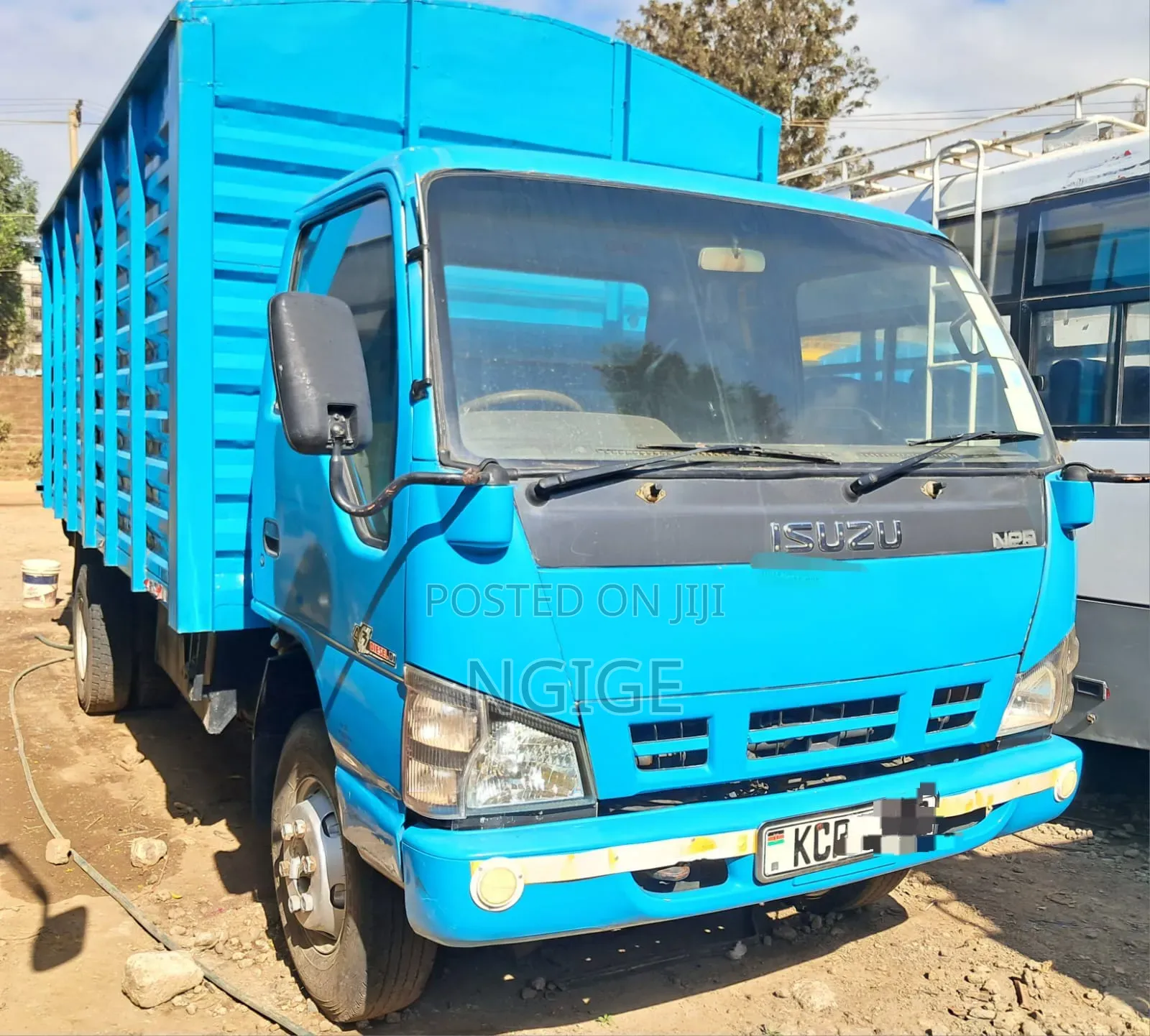 NPR Isuzu Lorry
