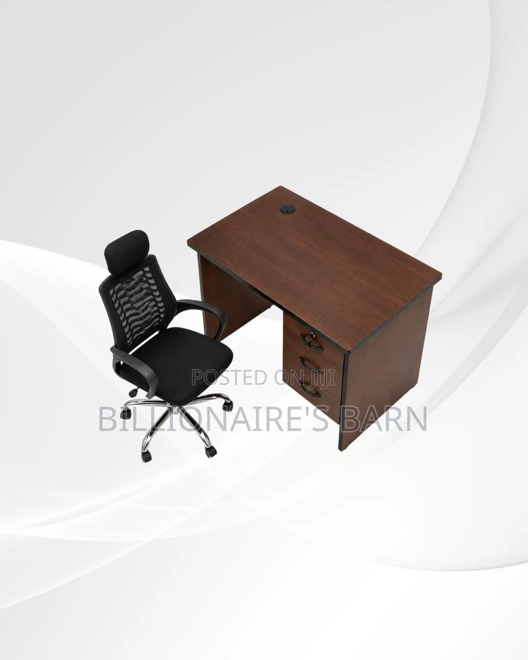 Practical 1m Desk and Headrest Mesh Chair for Desk Organisation