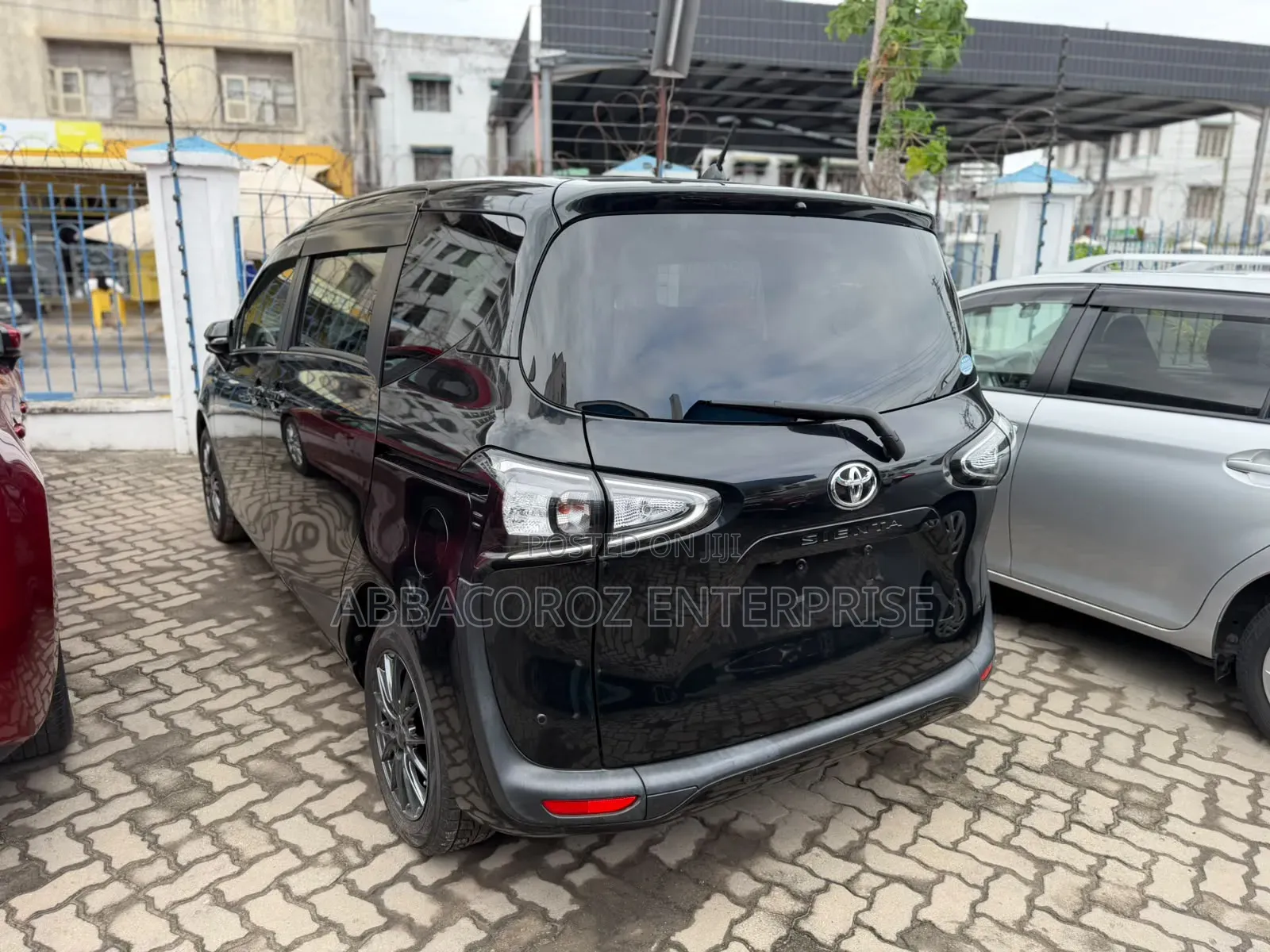 Toyota Sienta 2020 Black