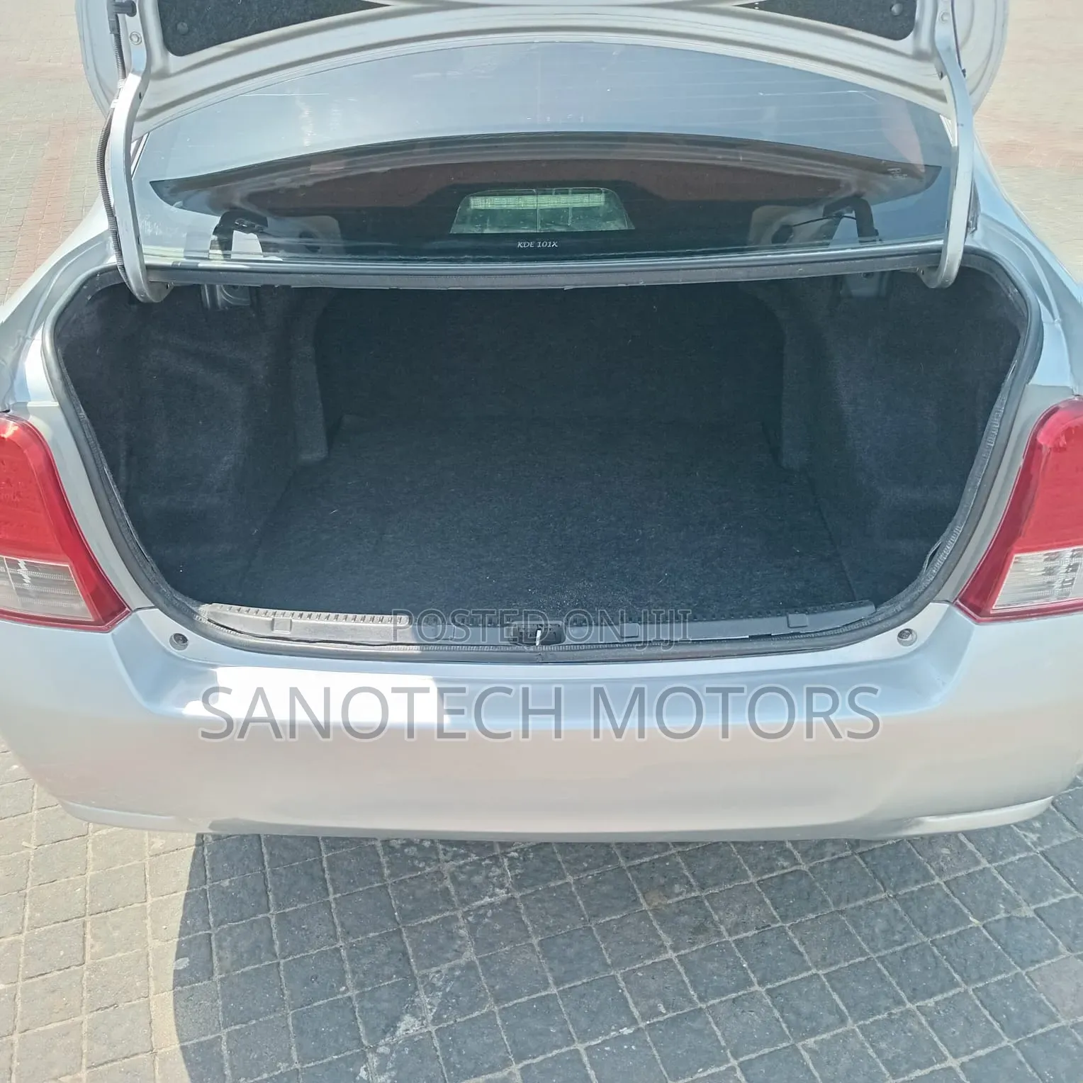 Toyota Axio 2014 Silver