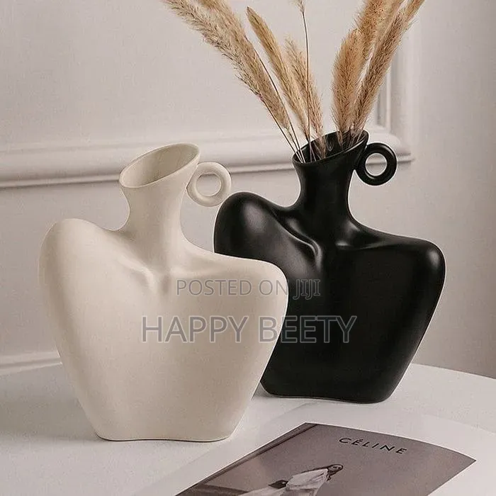 Collarbone Statement Vase