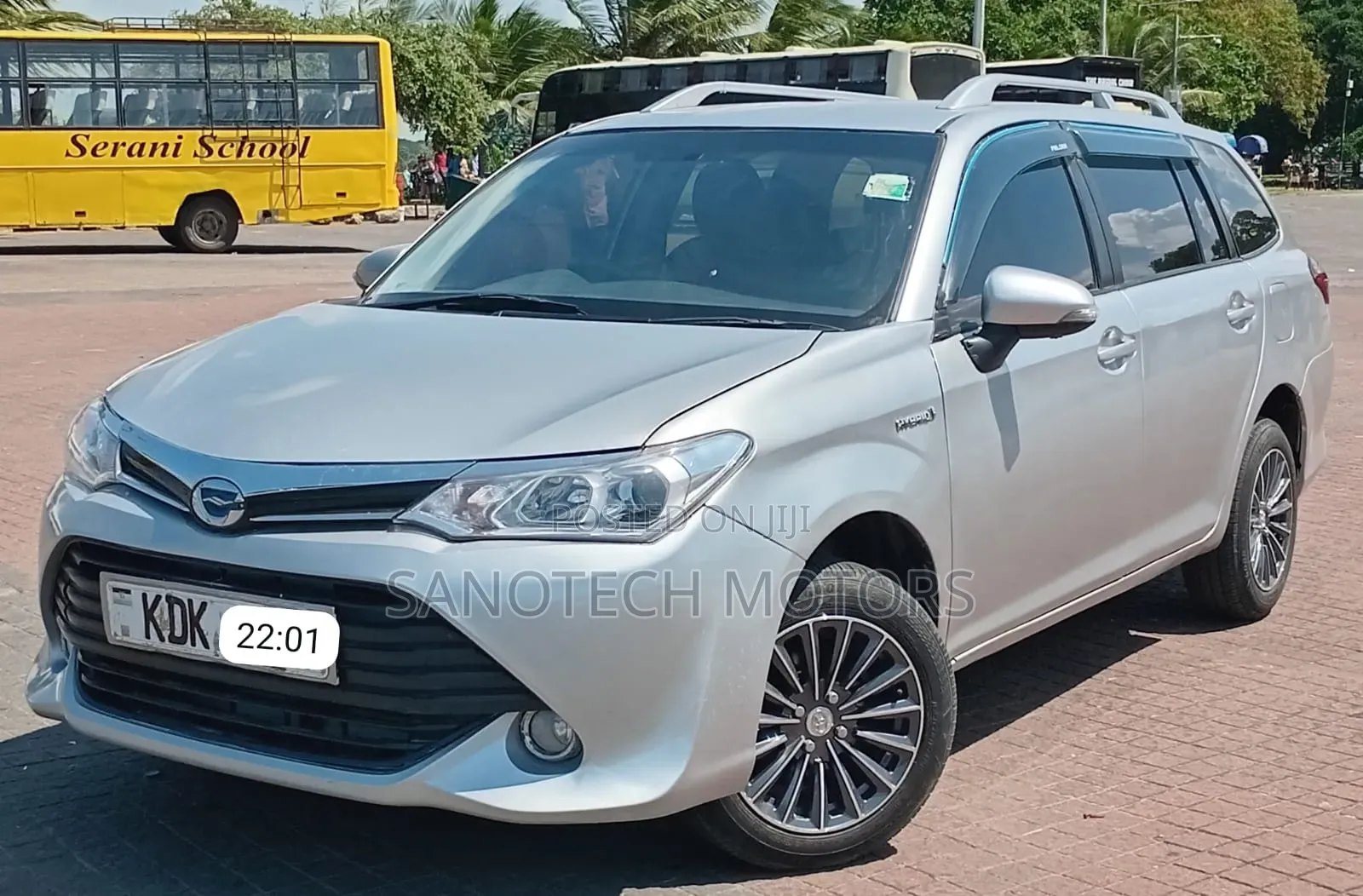 Toyota Corolla Fielder 2015 Silver