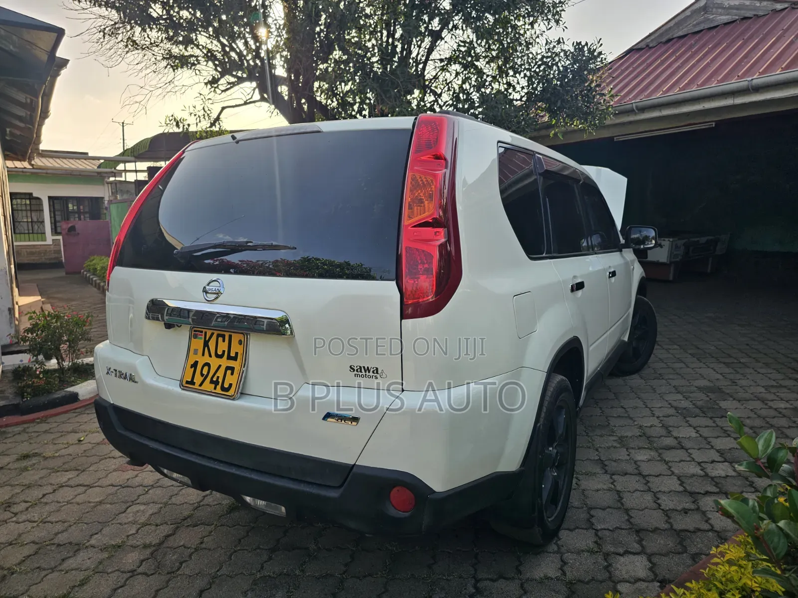 Nissan X-Trail 2011 White