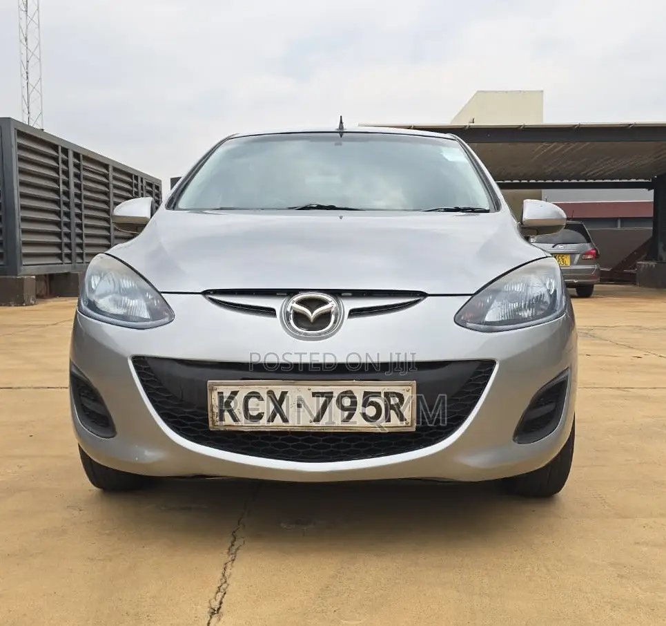 Mazda Demio 2012 Silver