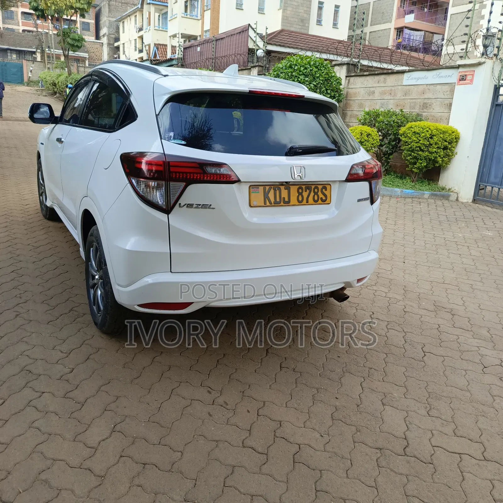 Honda Vezel 2015 White