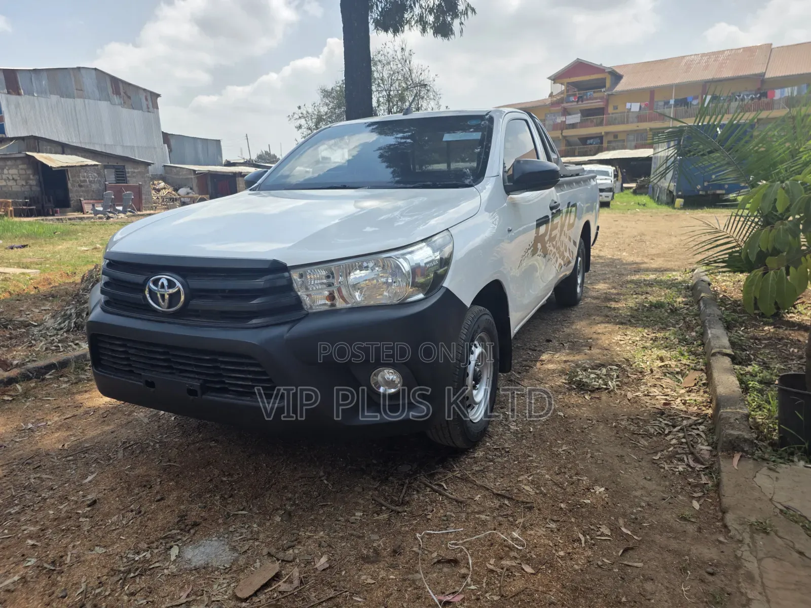Toyota Hilux Revo Double Cab Deisel 2.4 RWD 2019 White