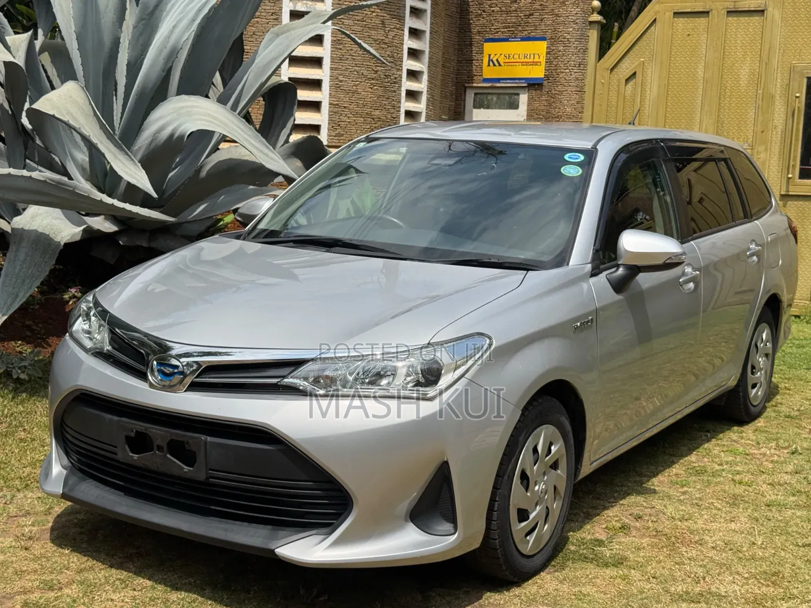 Toyota Corolla Fielder 2019 Silver
