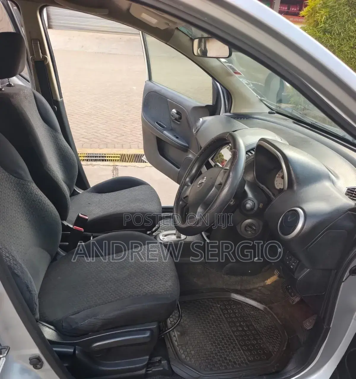 Nissan Note 2012 Silver