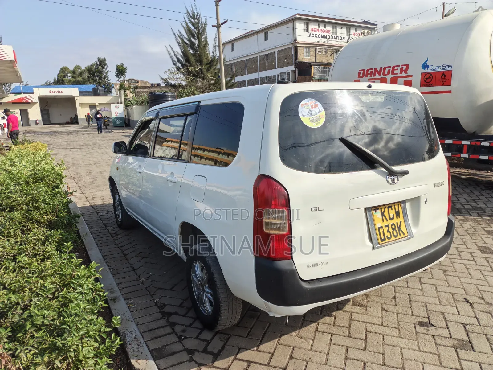 Toyota Probox 2012 White