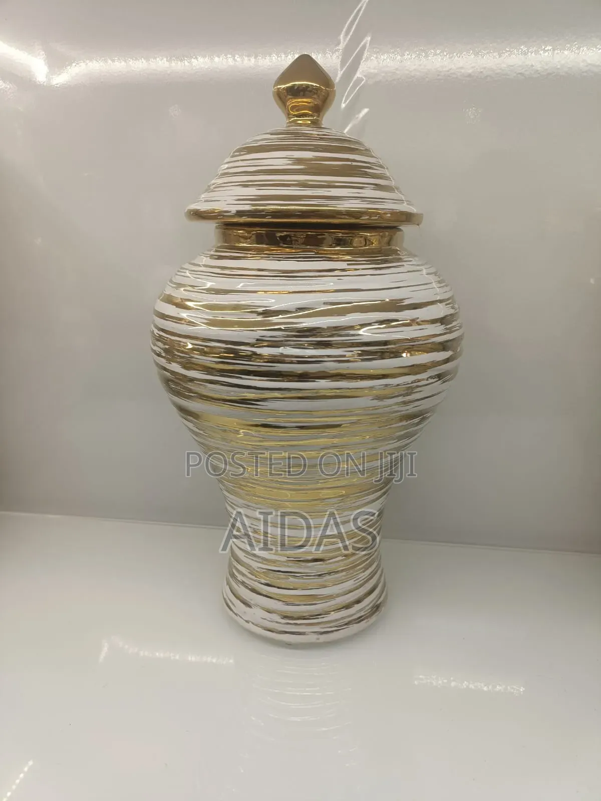 Decorative Vase – Elegant Modern Flower Vase For Home Office Décor