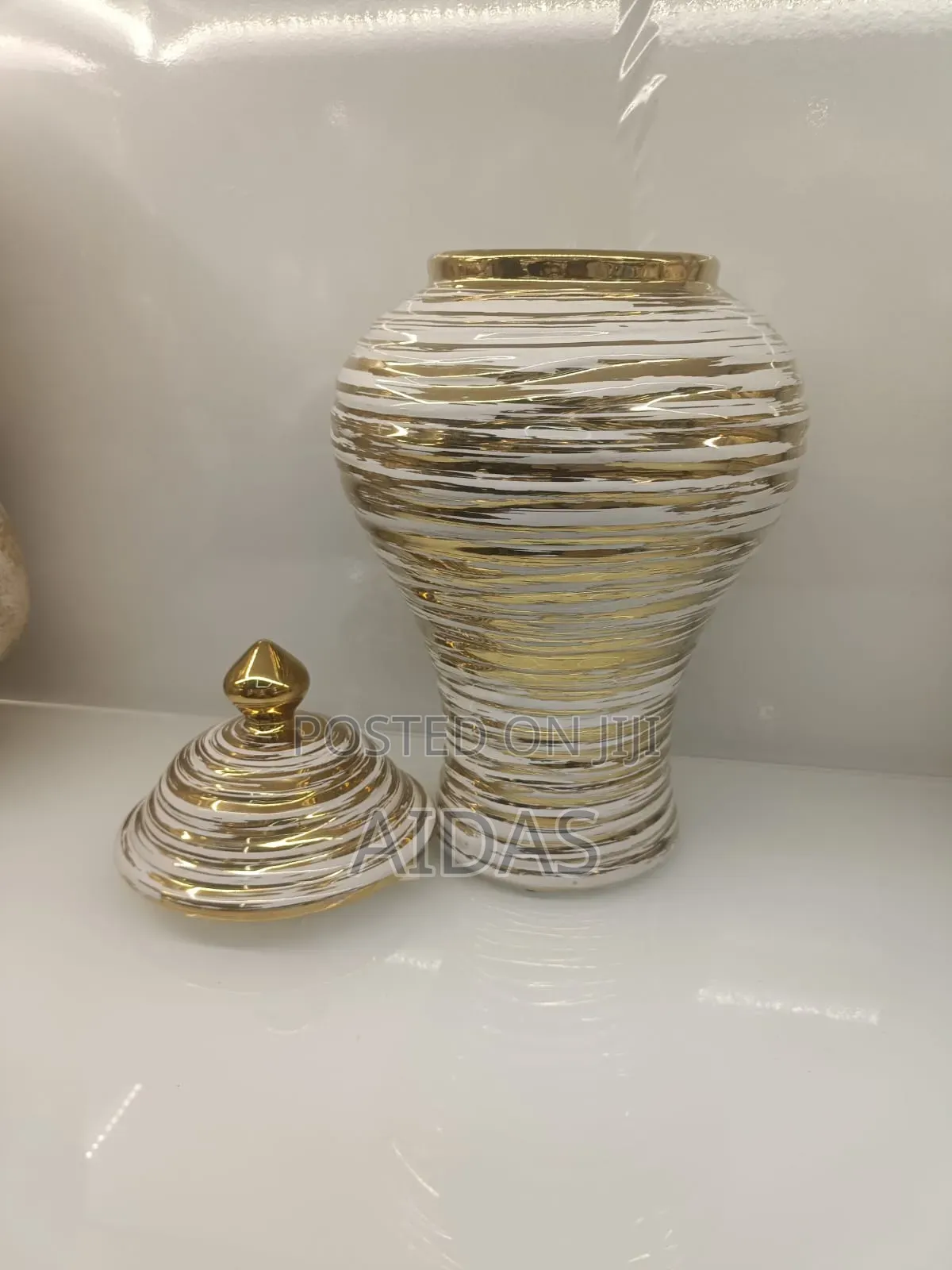 Decorative Vase – Elegant Modern Flower Vase For Home Office Décor