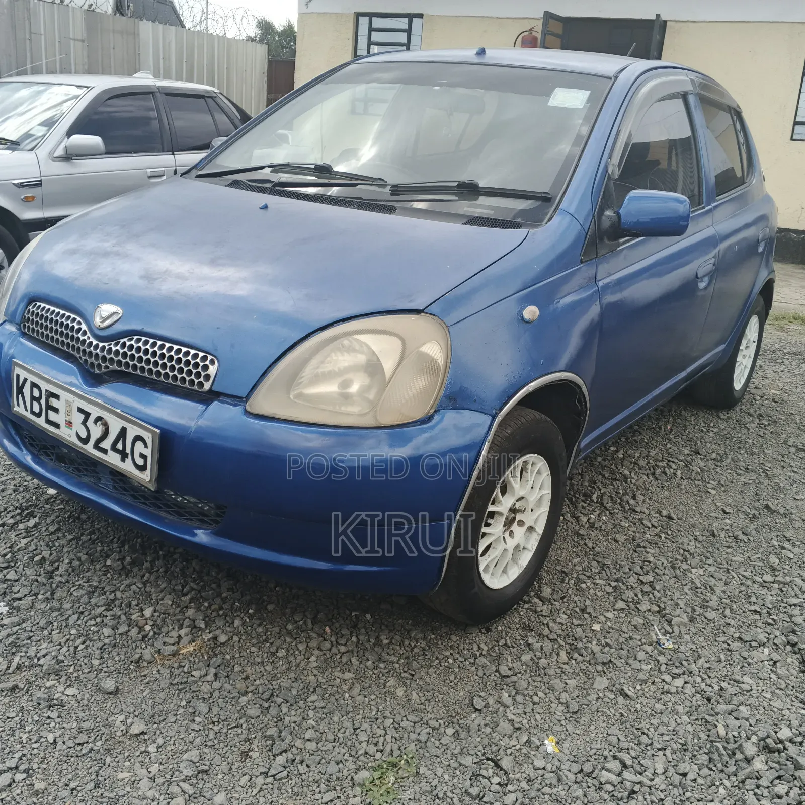Toyota Vitz 2005 Blue