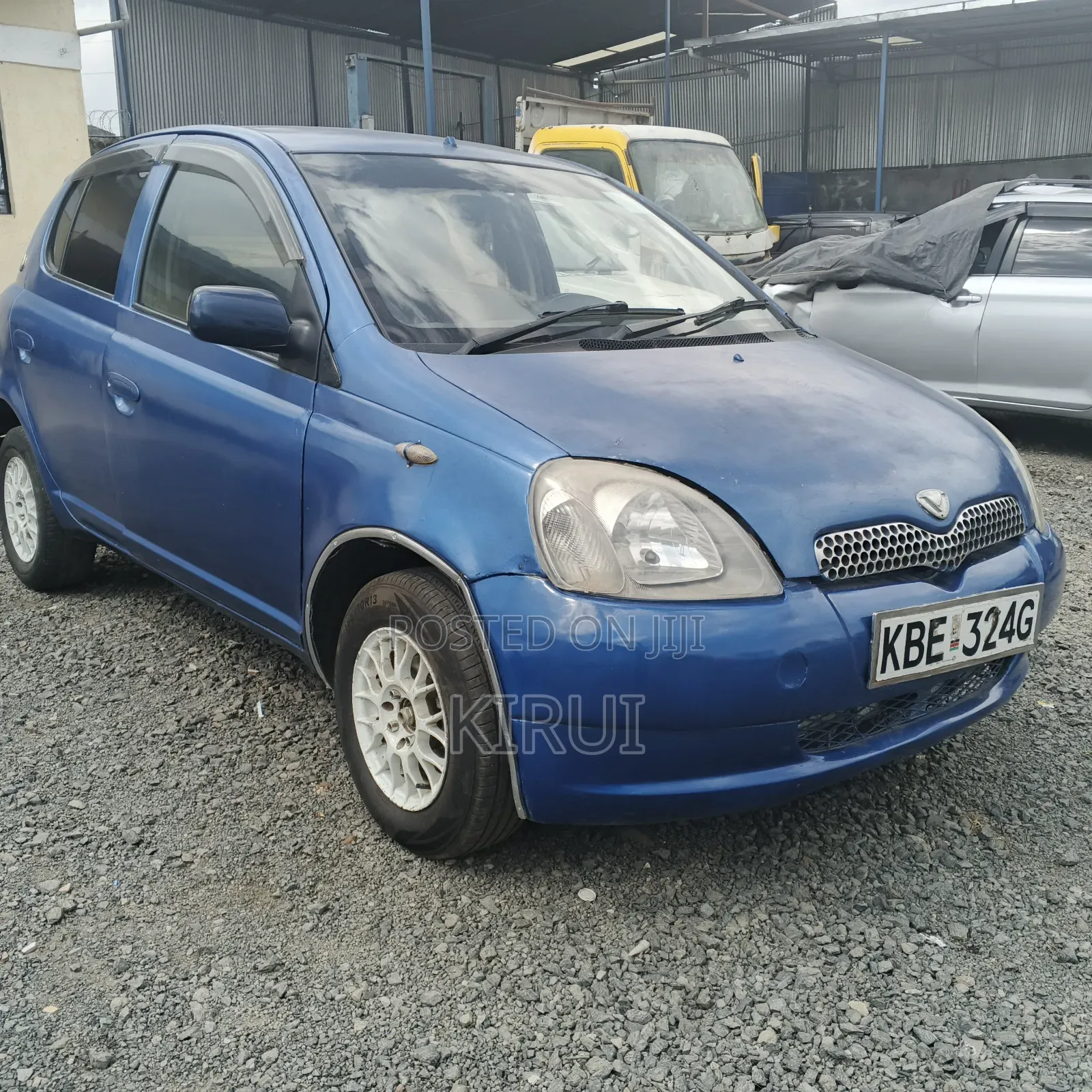 Toyota Vitz 2005 Blue