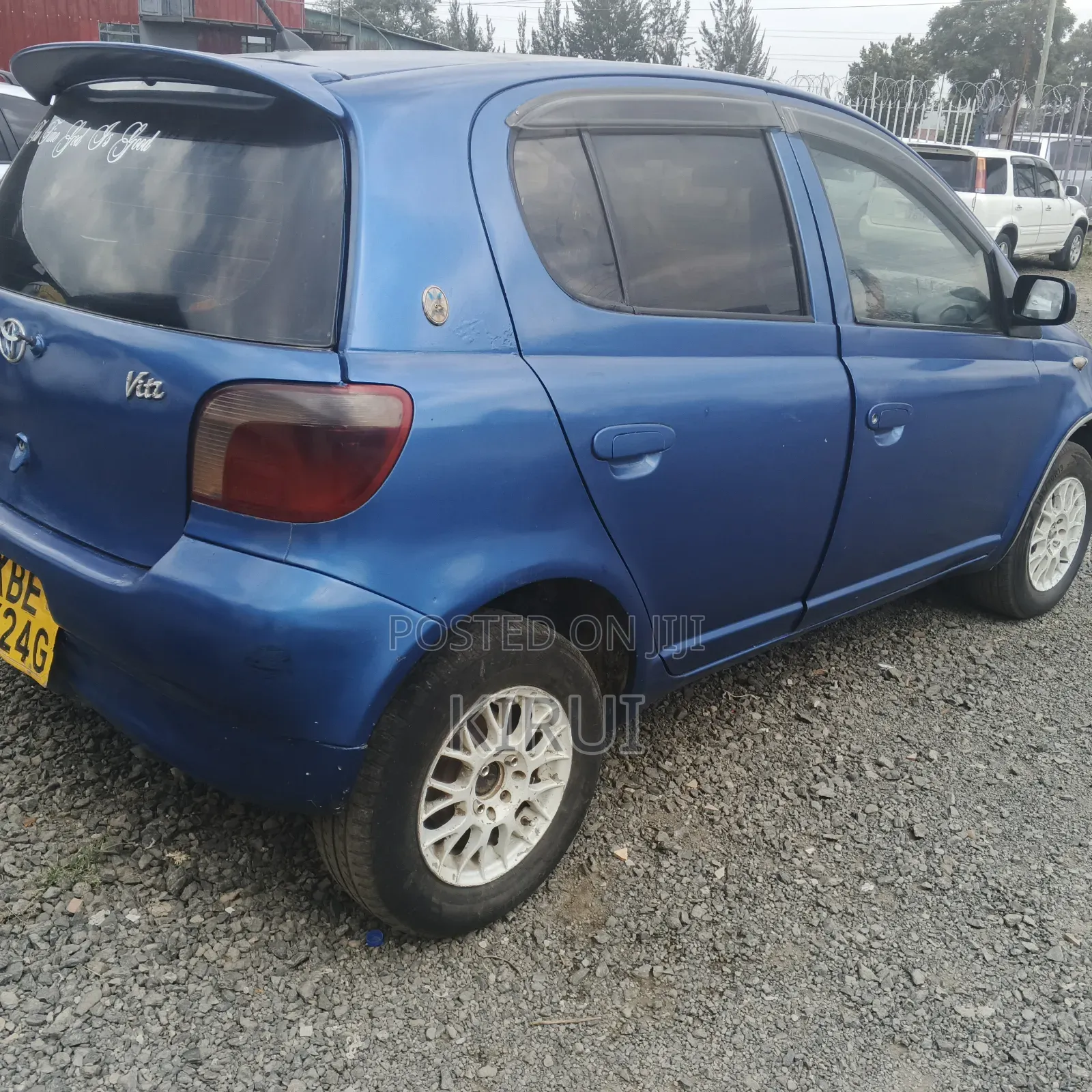 Toyota Vitz 2005 Blue