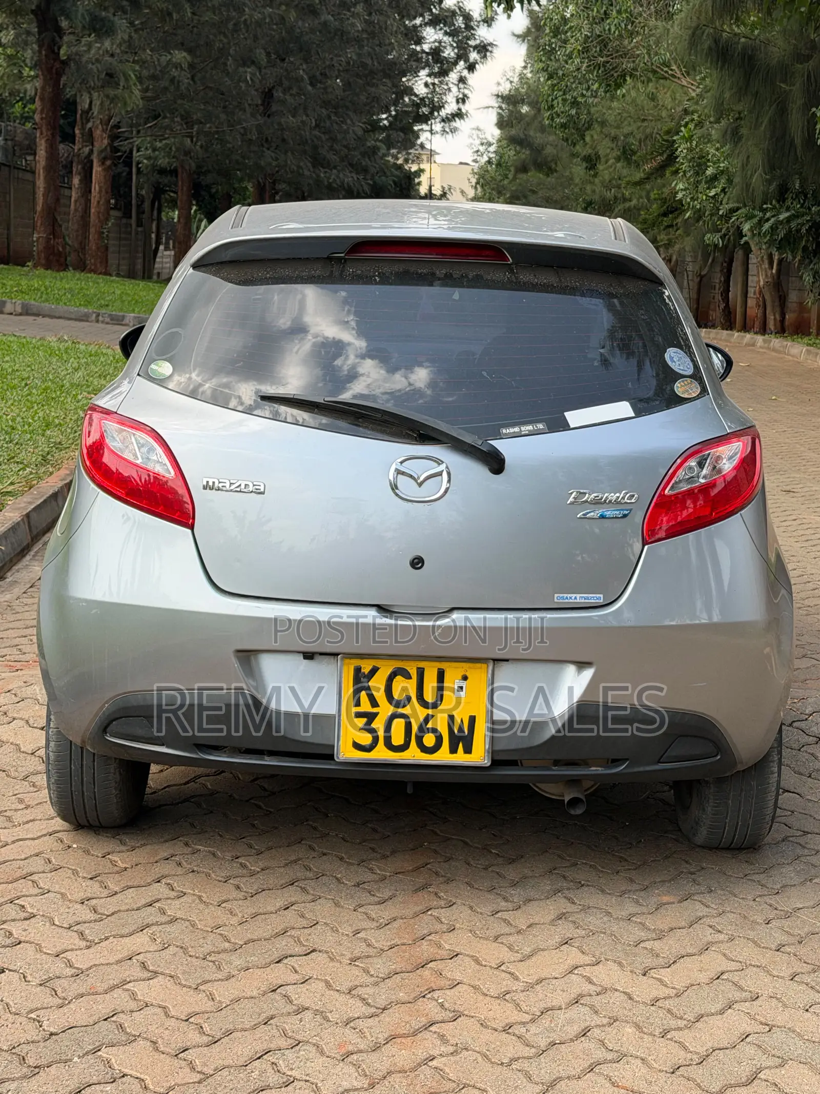 Mazda Demio 2012 Gray