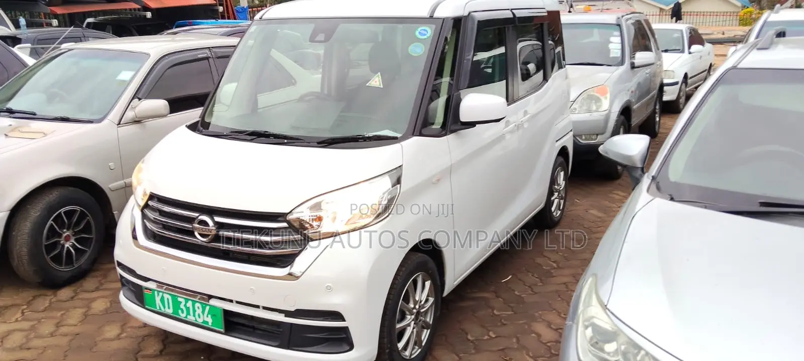 Nissan Dayz Roox 2019 White