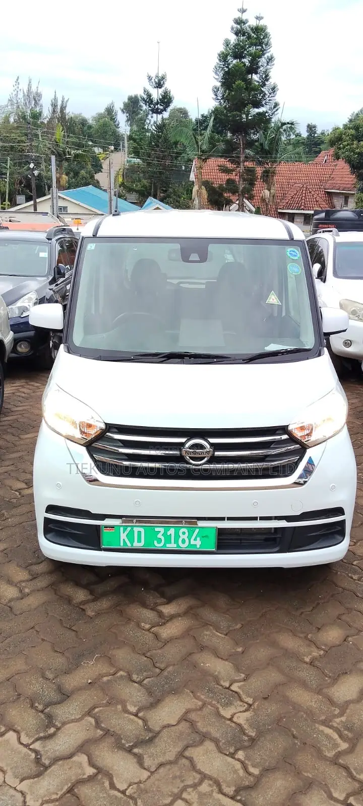 Nissan Dayz Roox 2019 White