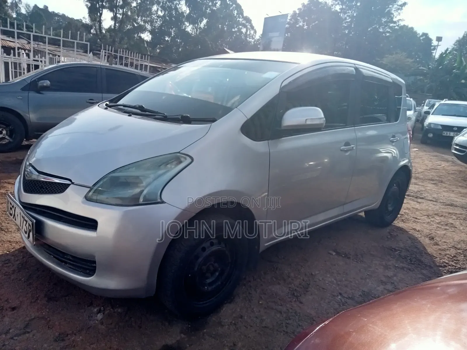 Toyota Ractis 2006 Silver