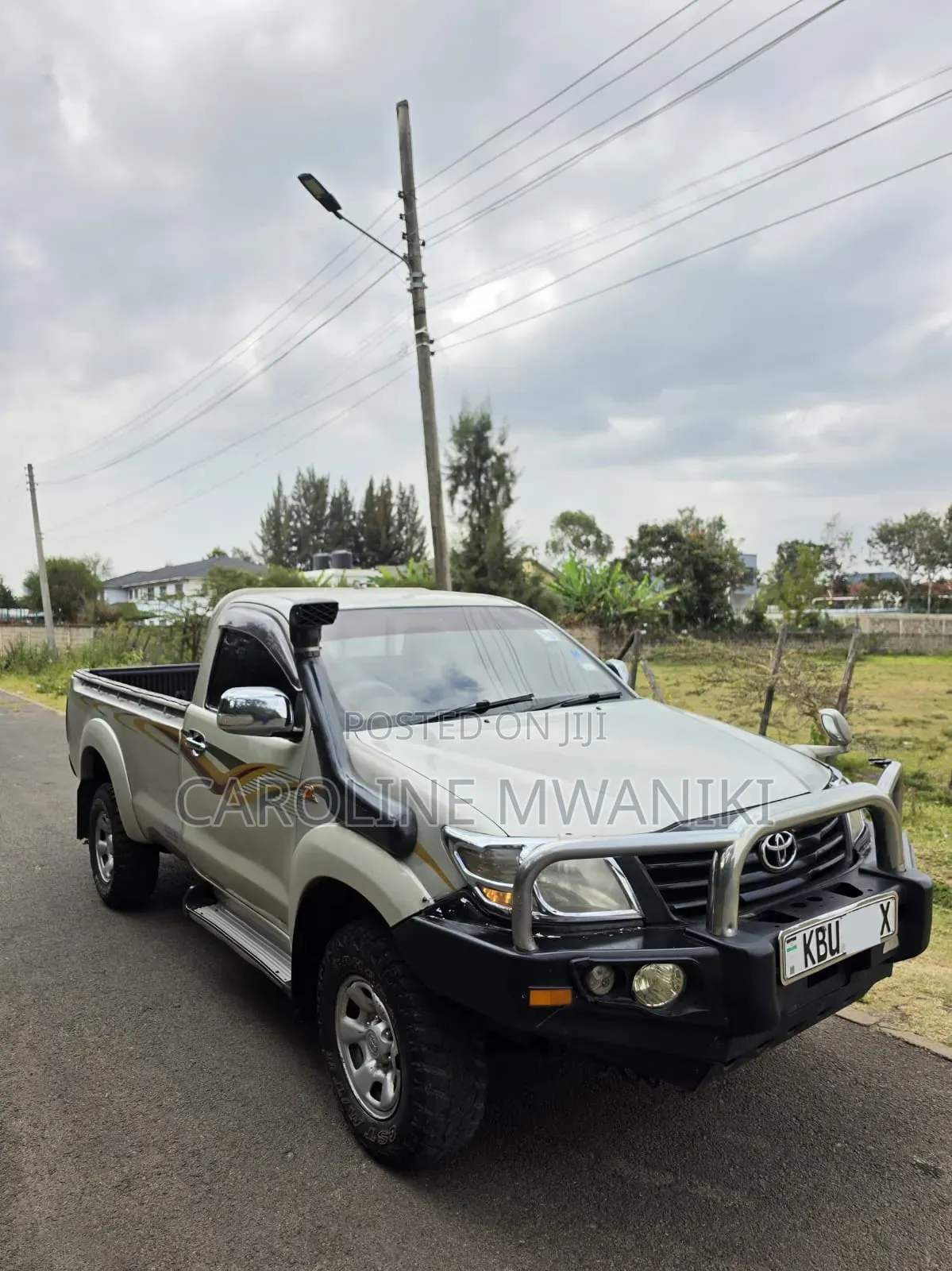 Toyota Hilux 2012 Gray