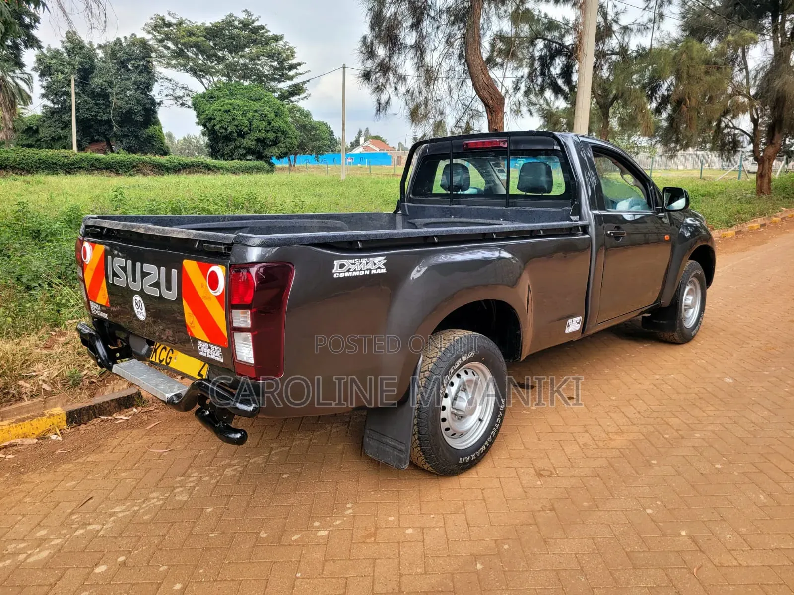 Isuzu D-MAX 2015 Gray