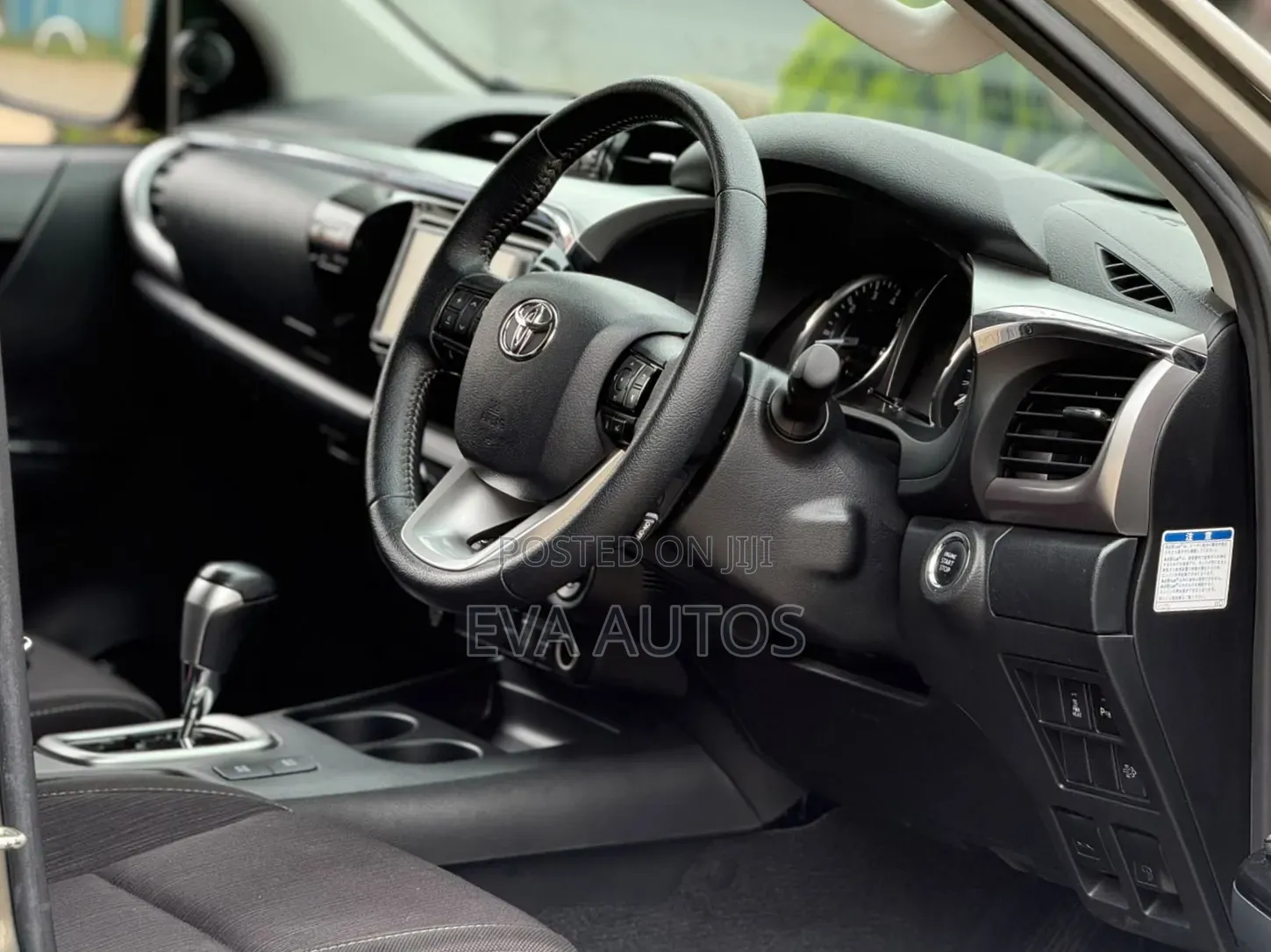 Toyota Hilux 2021 Beige
