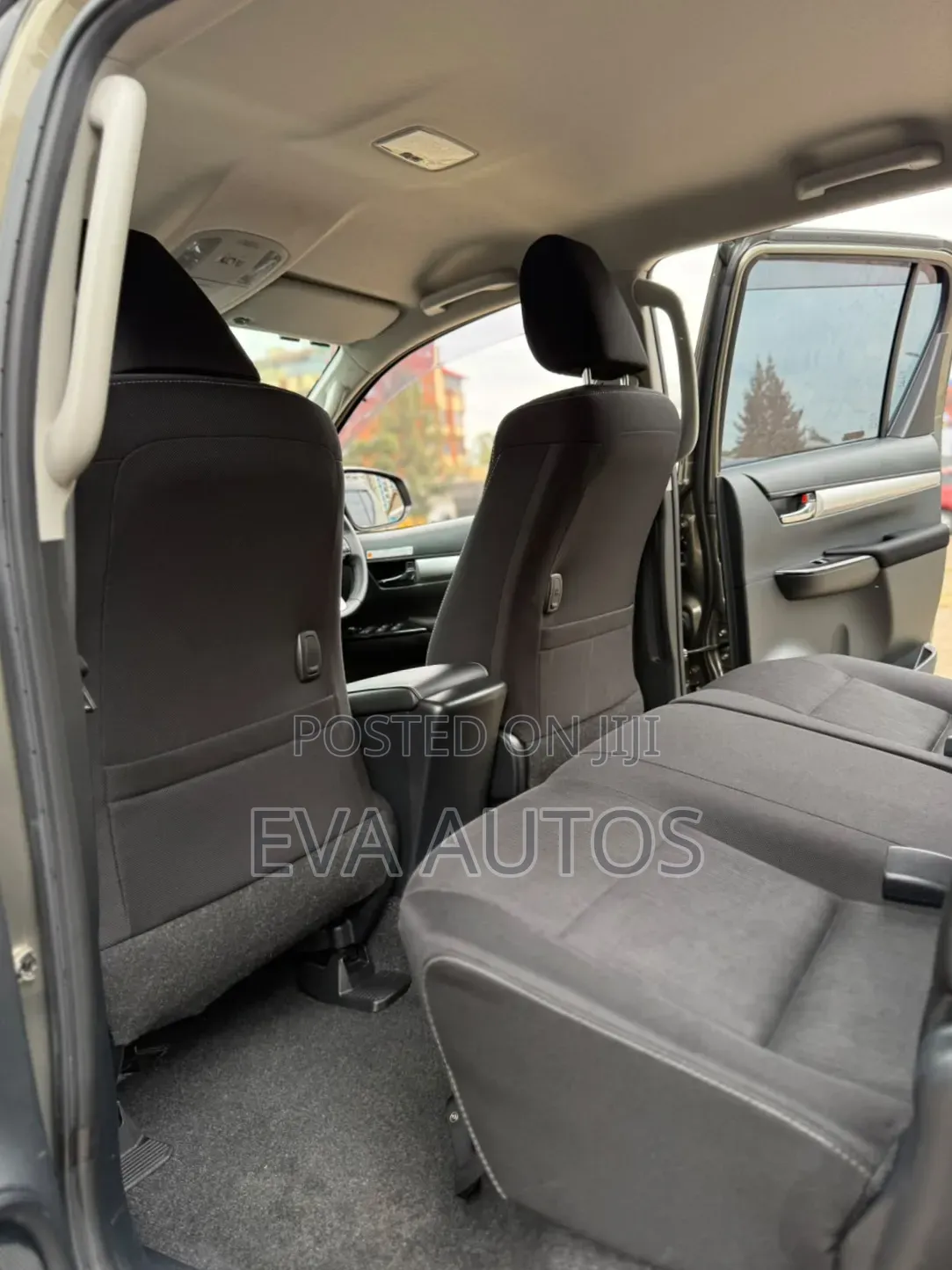 Toyota Hilux 2021 Beige
