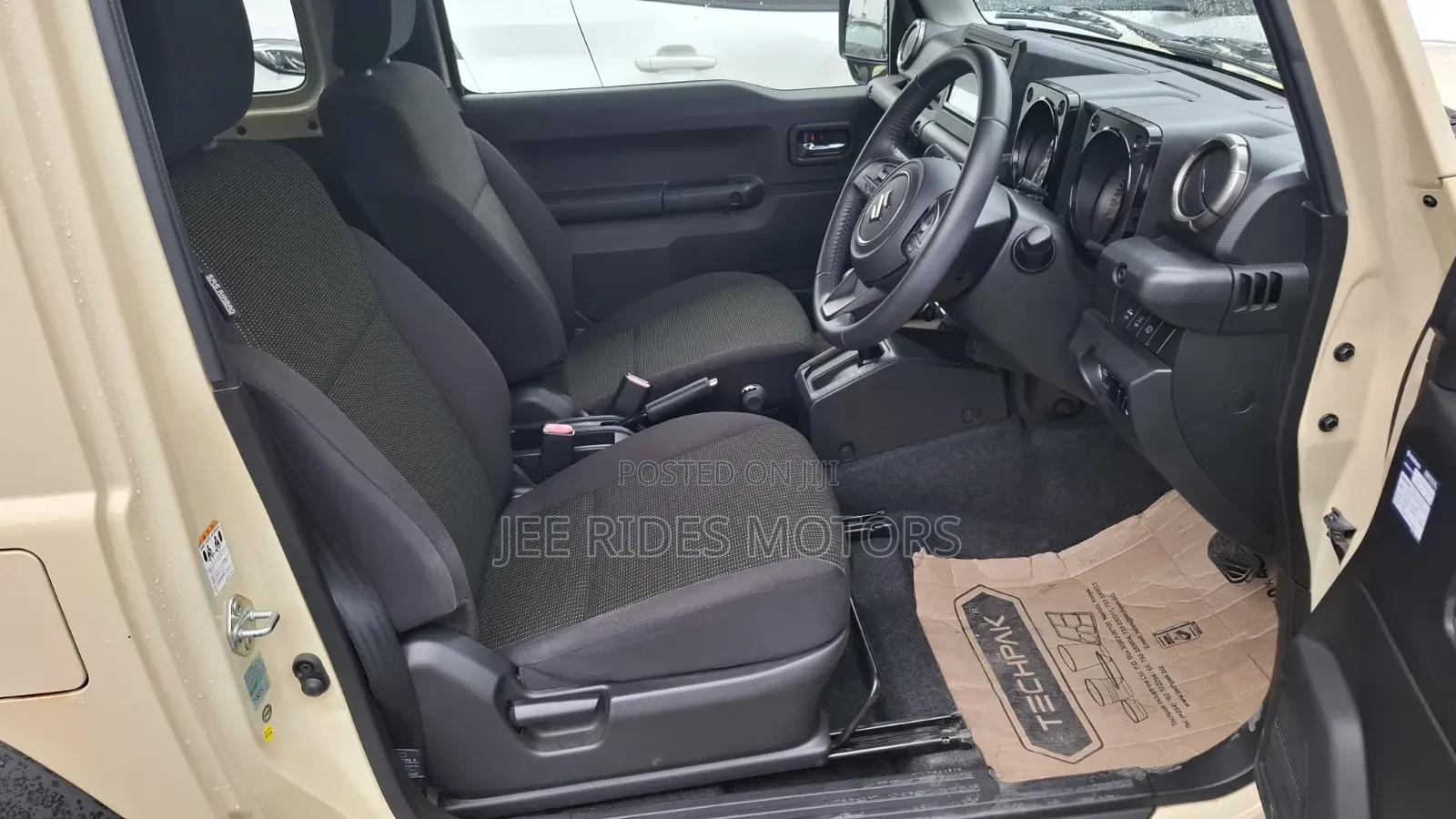 Suzuki Jimny 2019 White