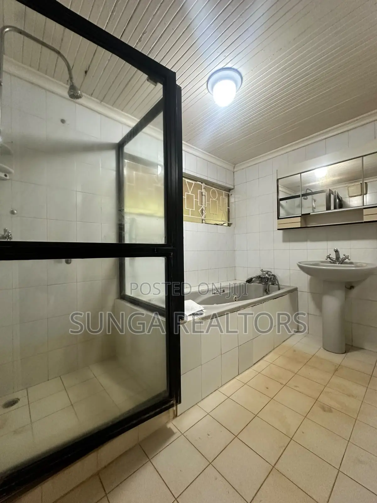 4bdrm Bungalow in Peponi Rd., Kitisuru for rent