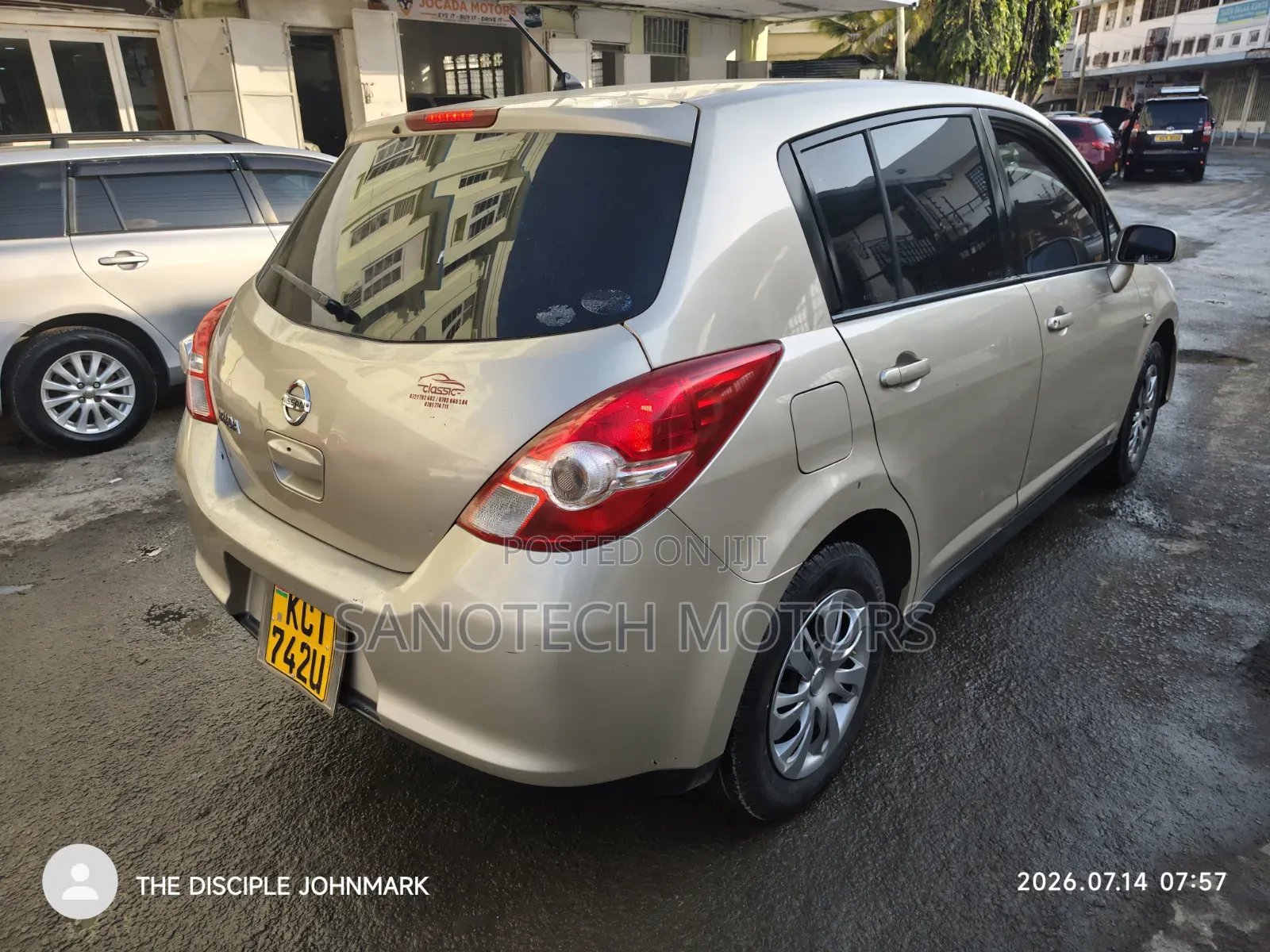Nissan Tiida 2012 Gold