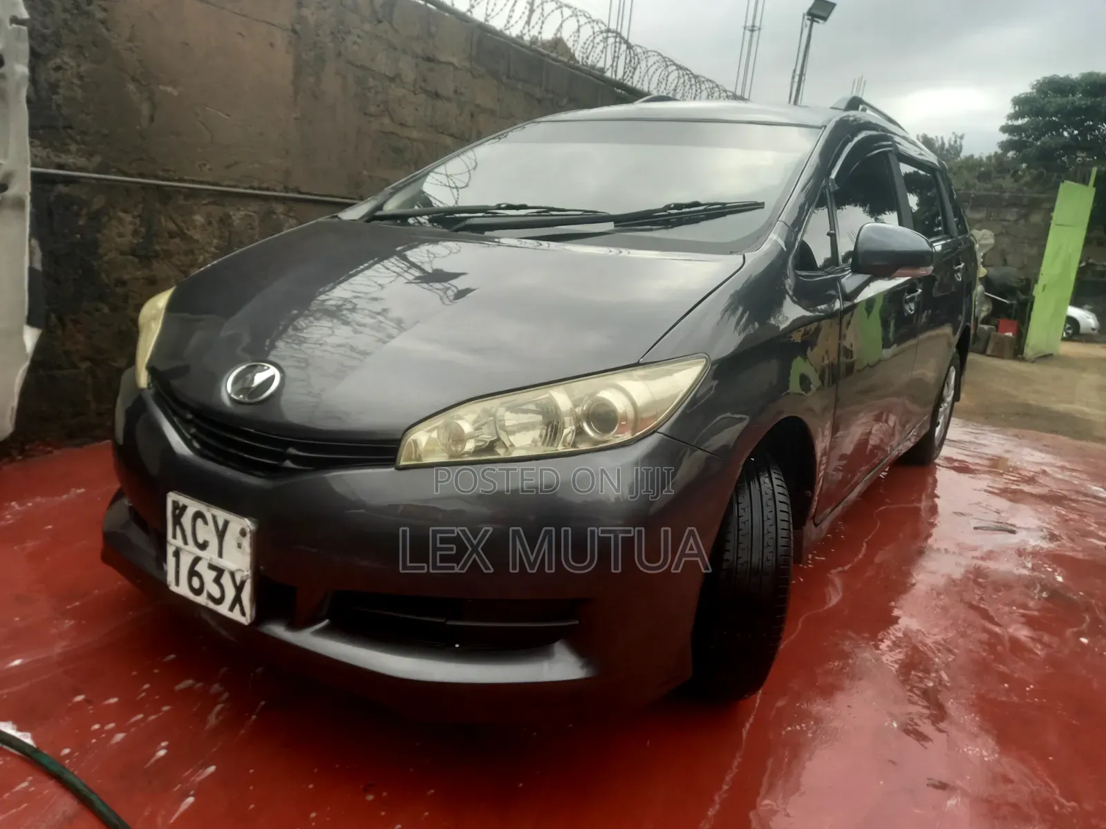Toyota Wish 2013 Gray