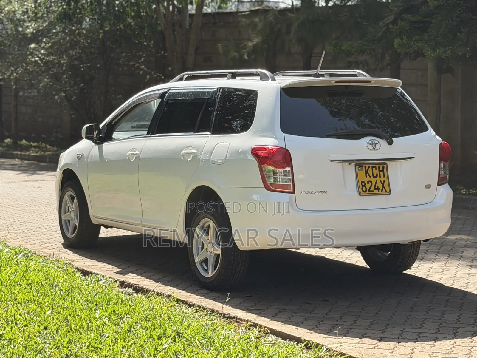 Toyota Corolla Fielder 2009 White