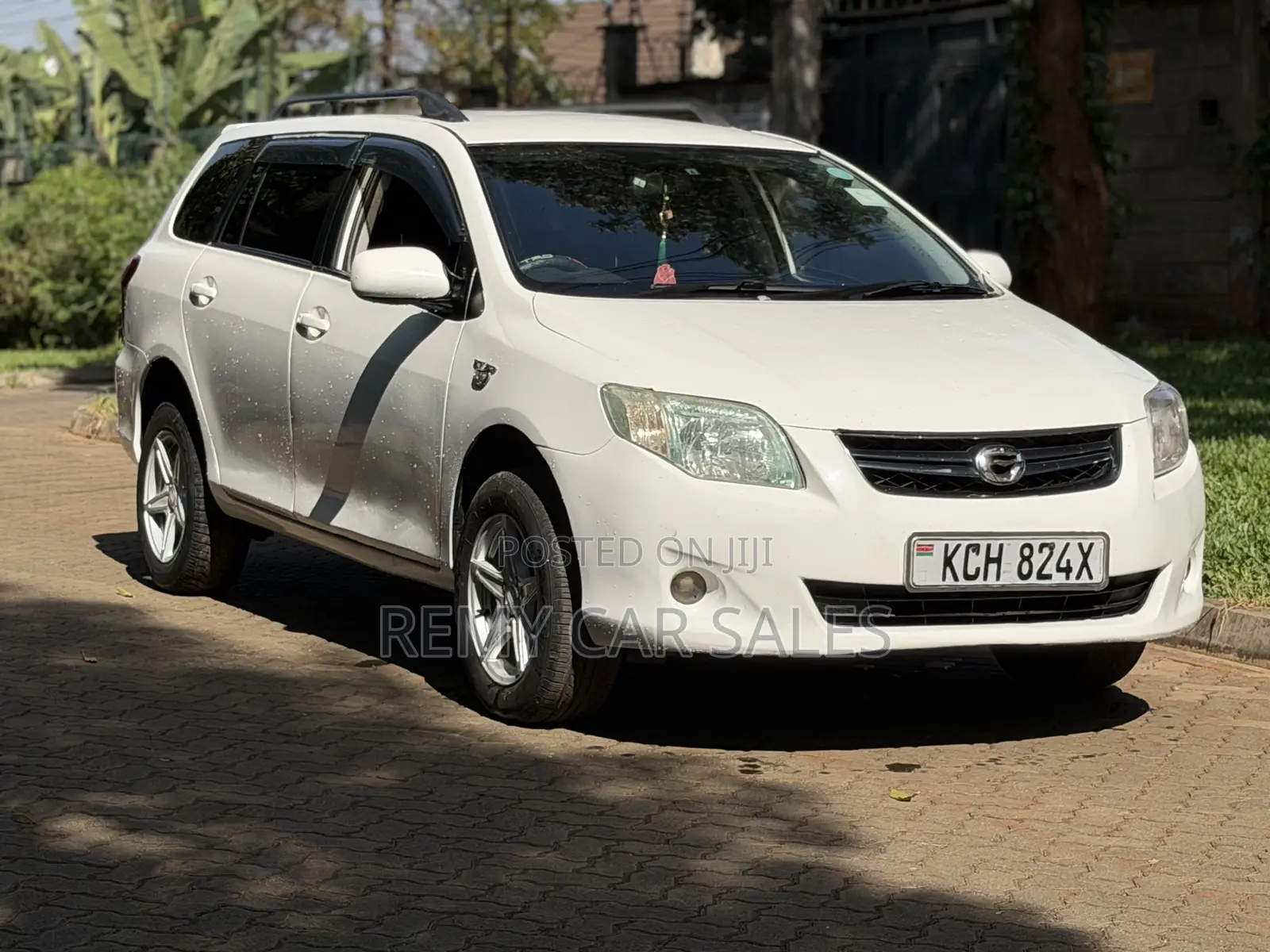 Toyota Corolla Fielder 2009 White