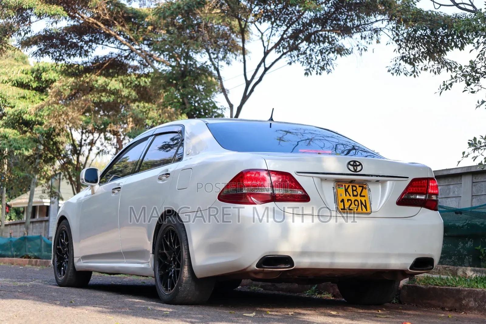 Toyota Crown 2006 White