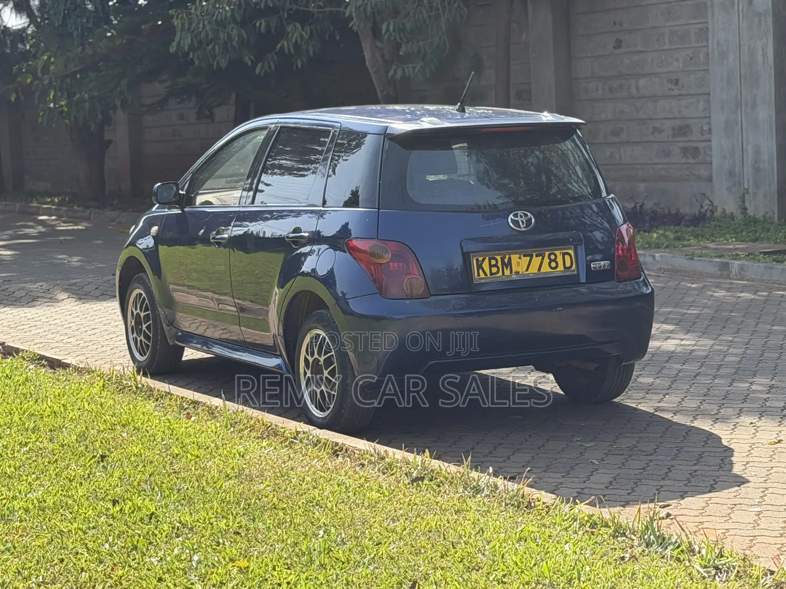 Toyota IST 2005 Blue