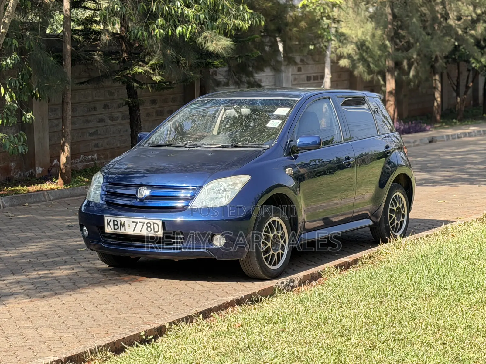 Toyota IST 2005 Blue