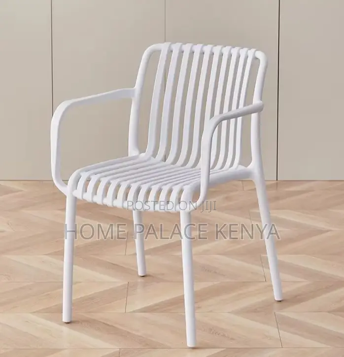 Plastic Chair: Prestige Slat Back Garden Chair
