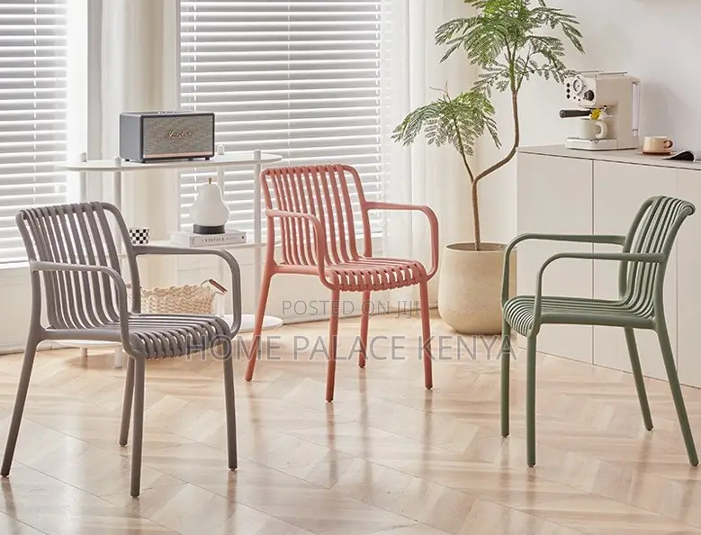 Plastic Chair: Prestige Slat Back Garden Chair
