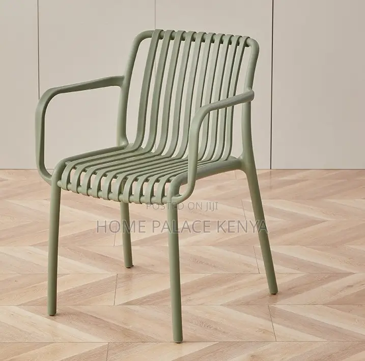 Plastic Chair: Prestige Slat Back Garden Chair