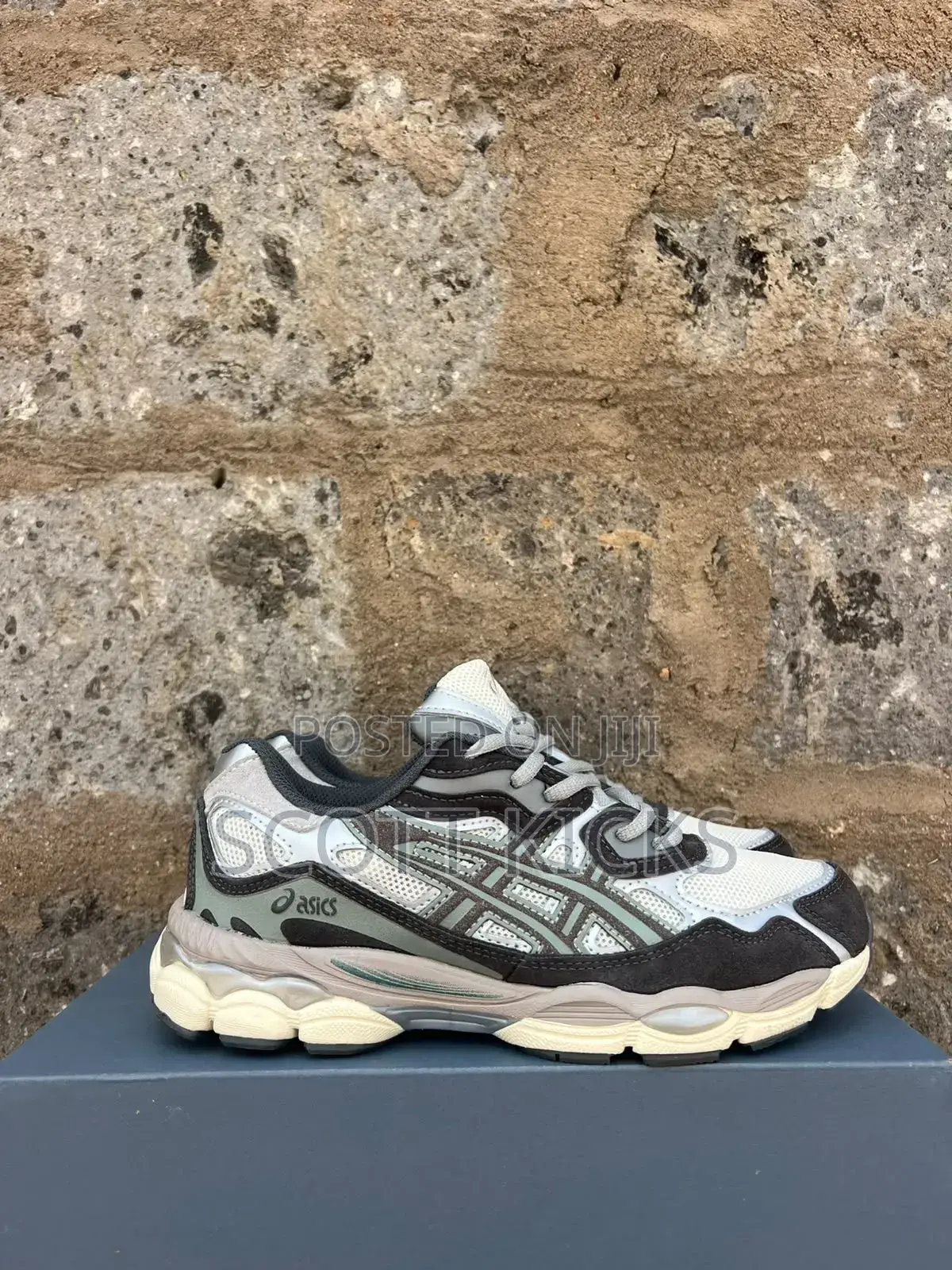 Asics Gel Nyc "Oatmeal Obsidian Grey"