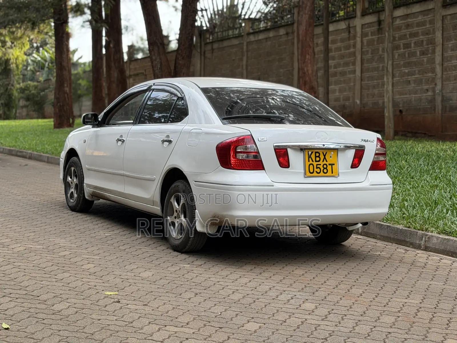 Toyota Premio 2006 White