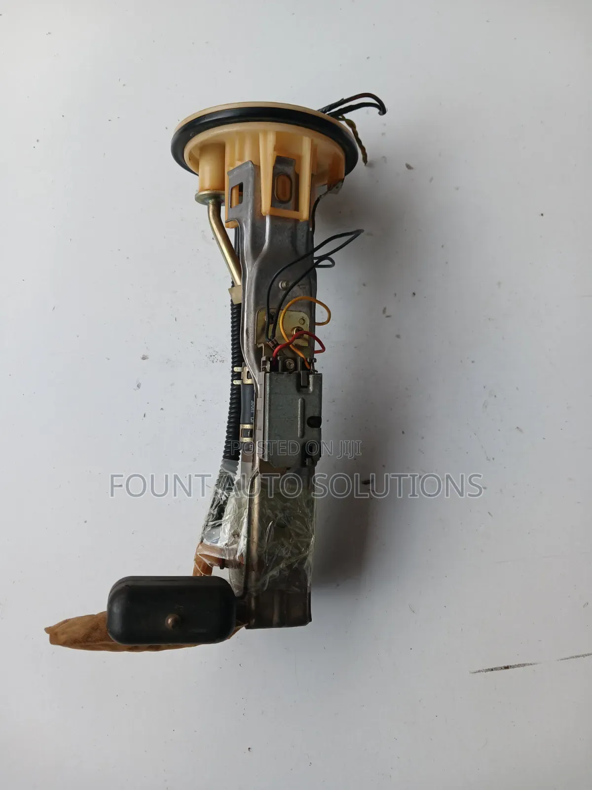 Fuelpump Toyota Land Cruiser 100 Series