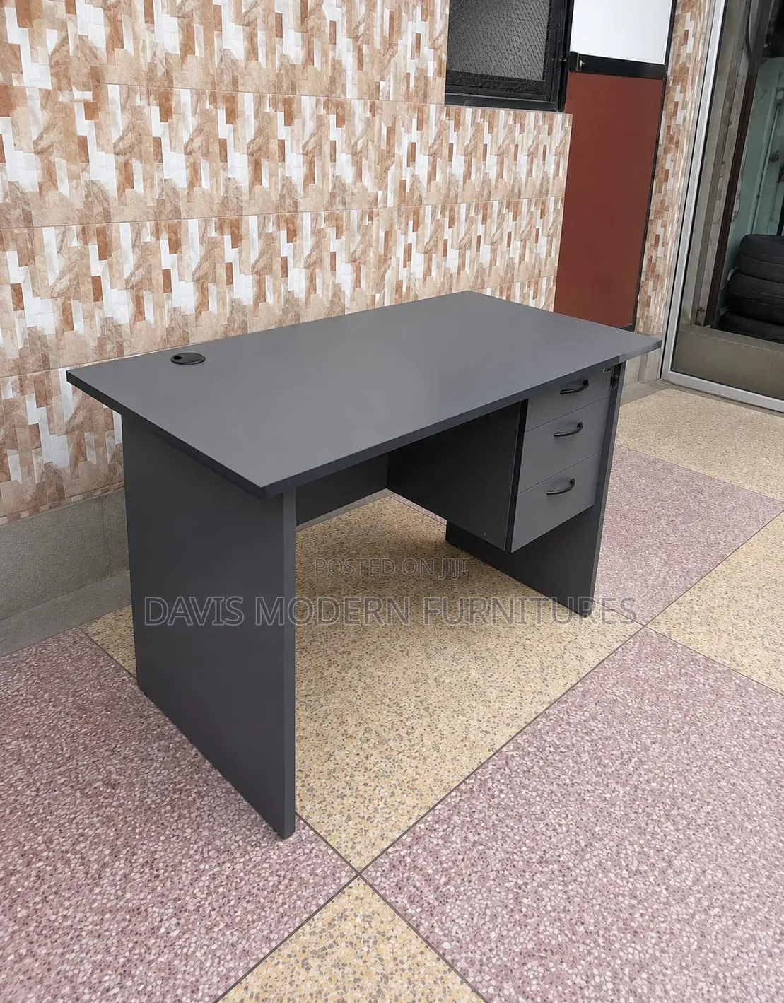 Single Person Office Desk