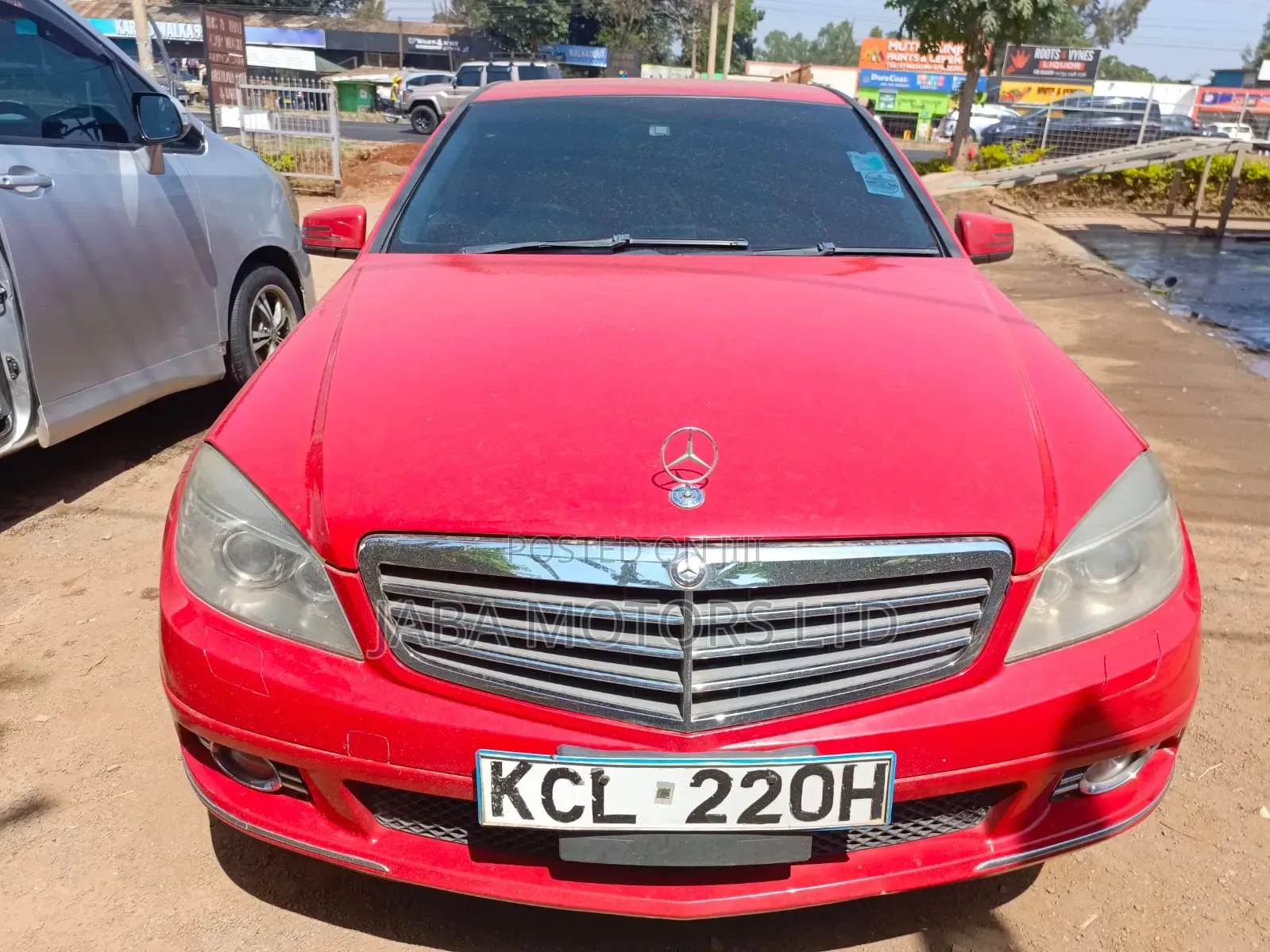 Mercedes-Benz C200 2010 Red
