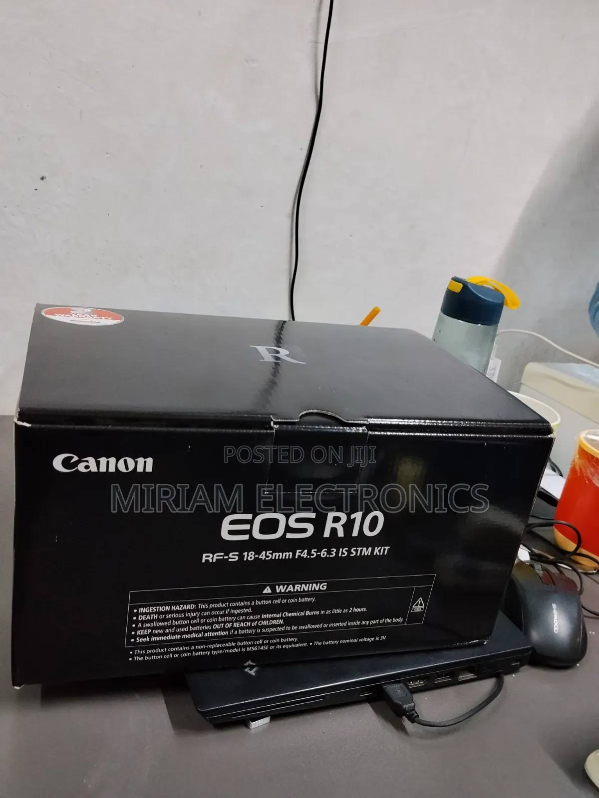Canoncanon Eos R10 Mirrorless Camera With 18-45mm Lens