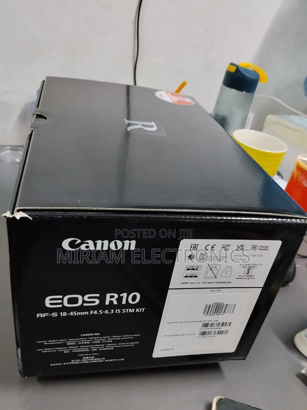 Canoncanon Eos R10 Mirrorless Camera With 18-45mm Lens