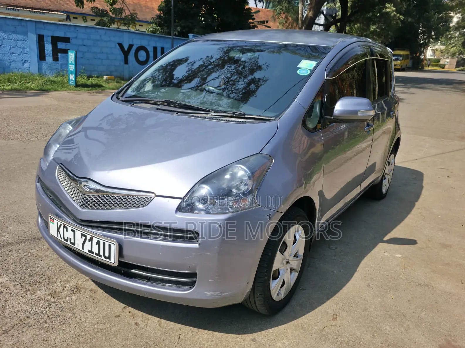 Toyota Ractis 1.5 FWD 2009 Blue