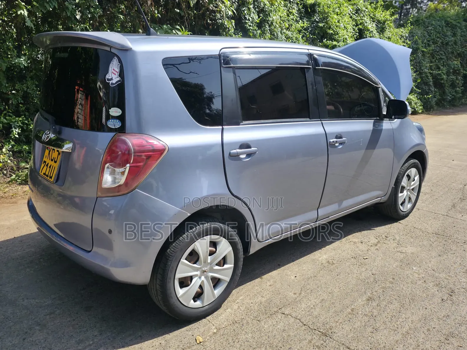 Toyota Ractis 1.5 FWD 2009 Blue