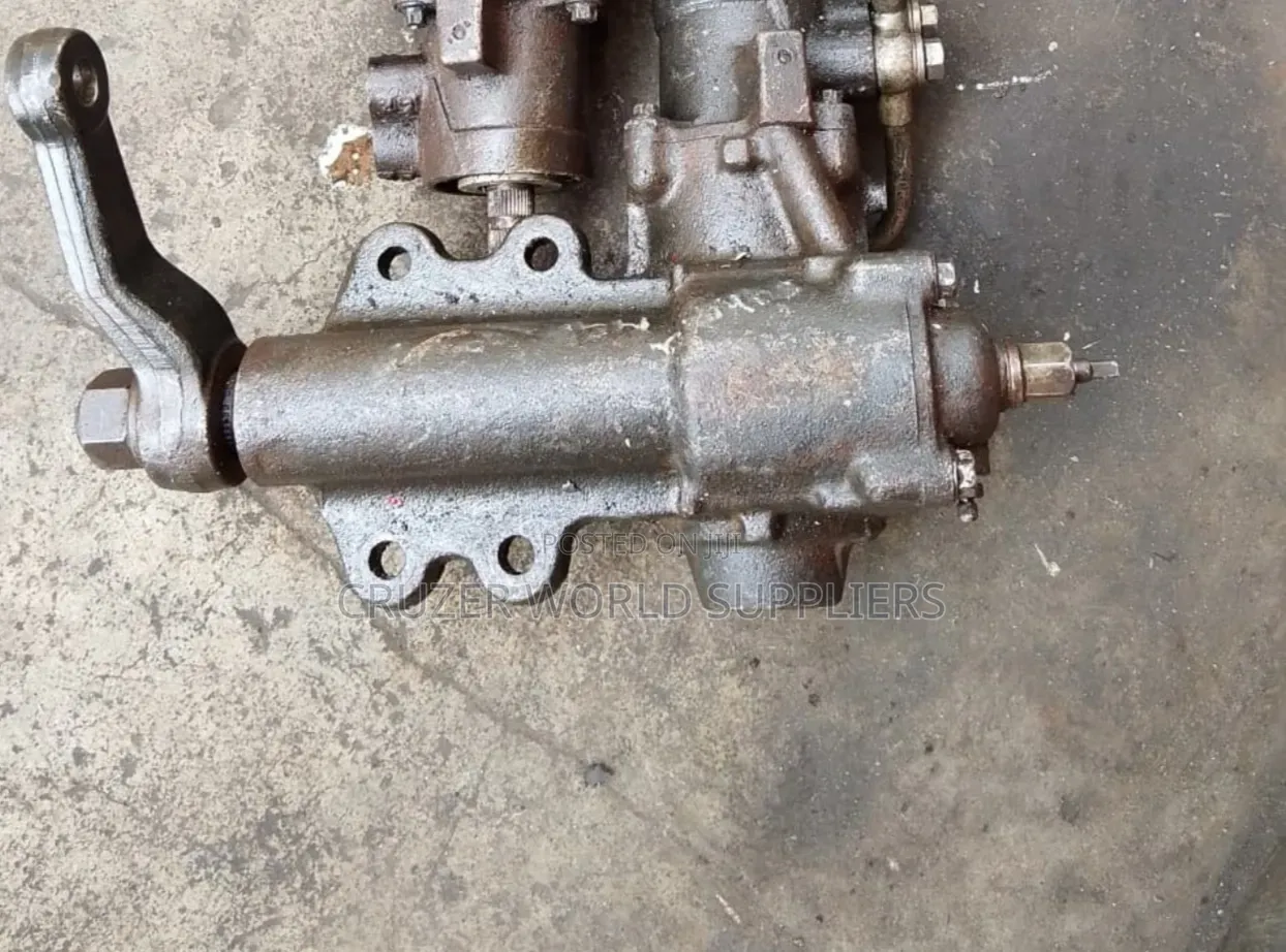 Nissan Hardbody Sterling Box